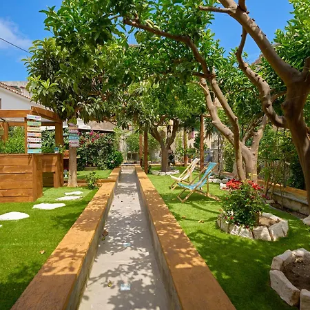 The Lemon Garden Escape